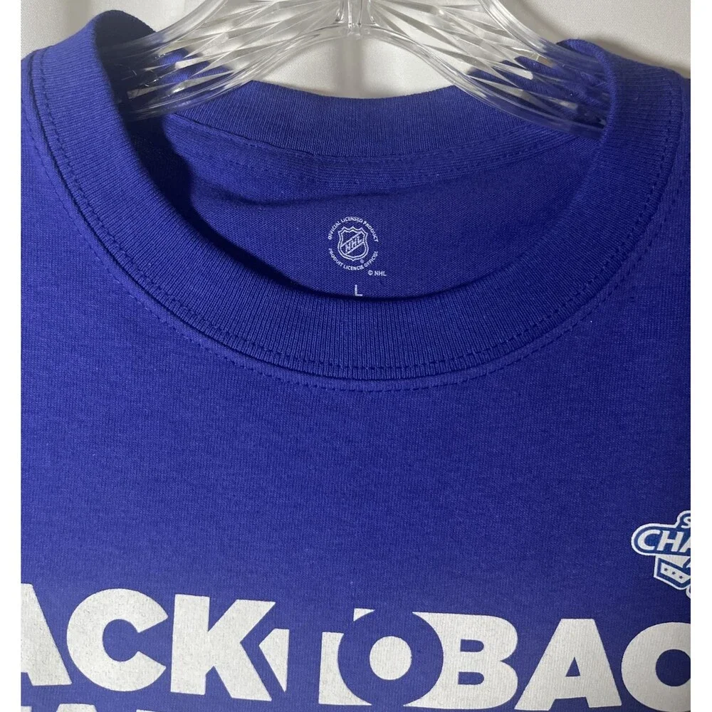 NHL Tampa Bay Lightning Back To Back Stanley Cup Champs 2021 T-shirt Size L